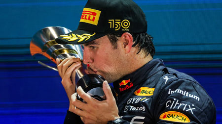 Pronósticos Fórmula 1 | Checo Pérez en su victoria en Singapur