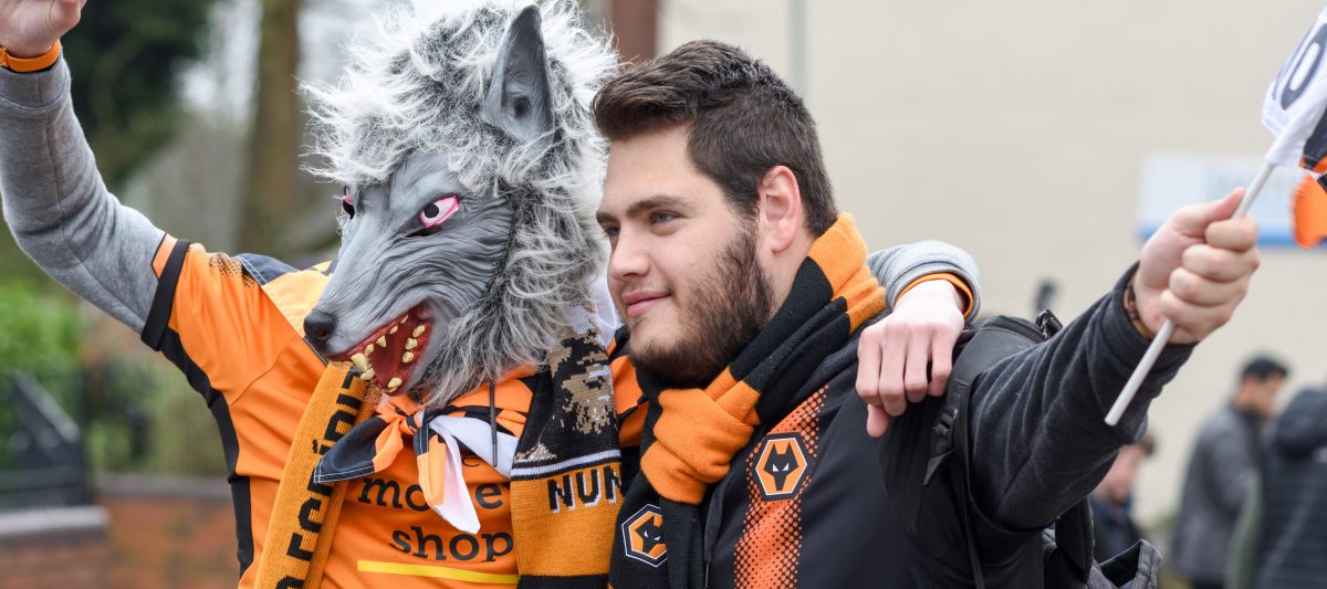 Apuestas Fútbol Premier League - Wolverhampton vs Leicester City Jornada 13