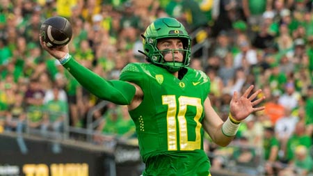Pronósticos del futbol americano universitario: Bo Nix mariscal de campo de Oregon Ducks para el Fiesta Bowl 2023
