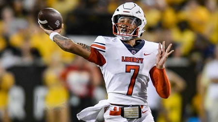 Pronósticos del futbol americano universitario: Kaidon Salter mariscal de campo de Liberty Flames para el Fiesta Bowl 2023