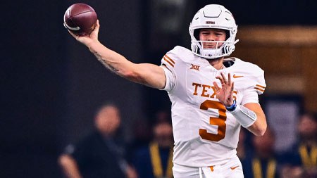 Pronósticos del futbol americano universitario: Quinn Ewers mariscal de campo de Texas Longhorns para el Sugar Bowl 2023